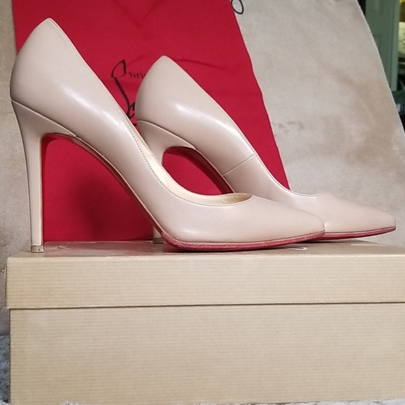 Christian Louboutin Pigalle Pumps - Picture 3 of 7